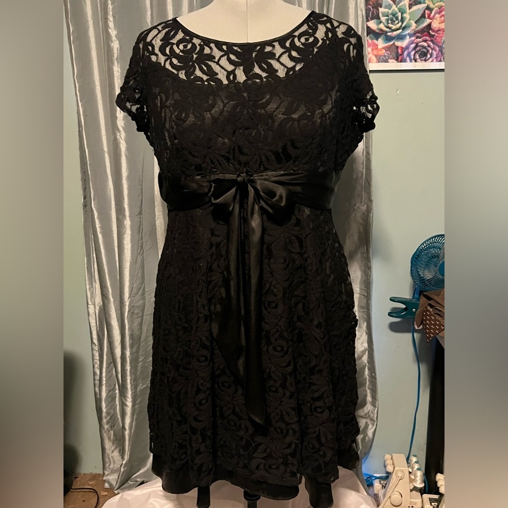 Black dress, size 24, knee length